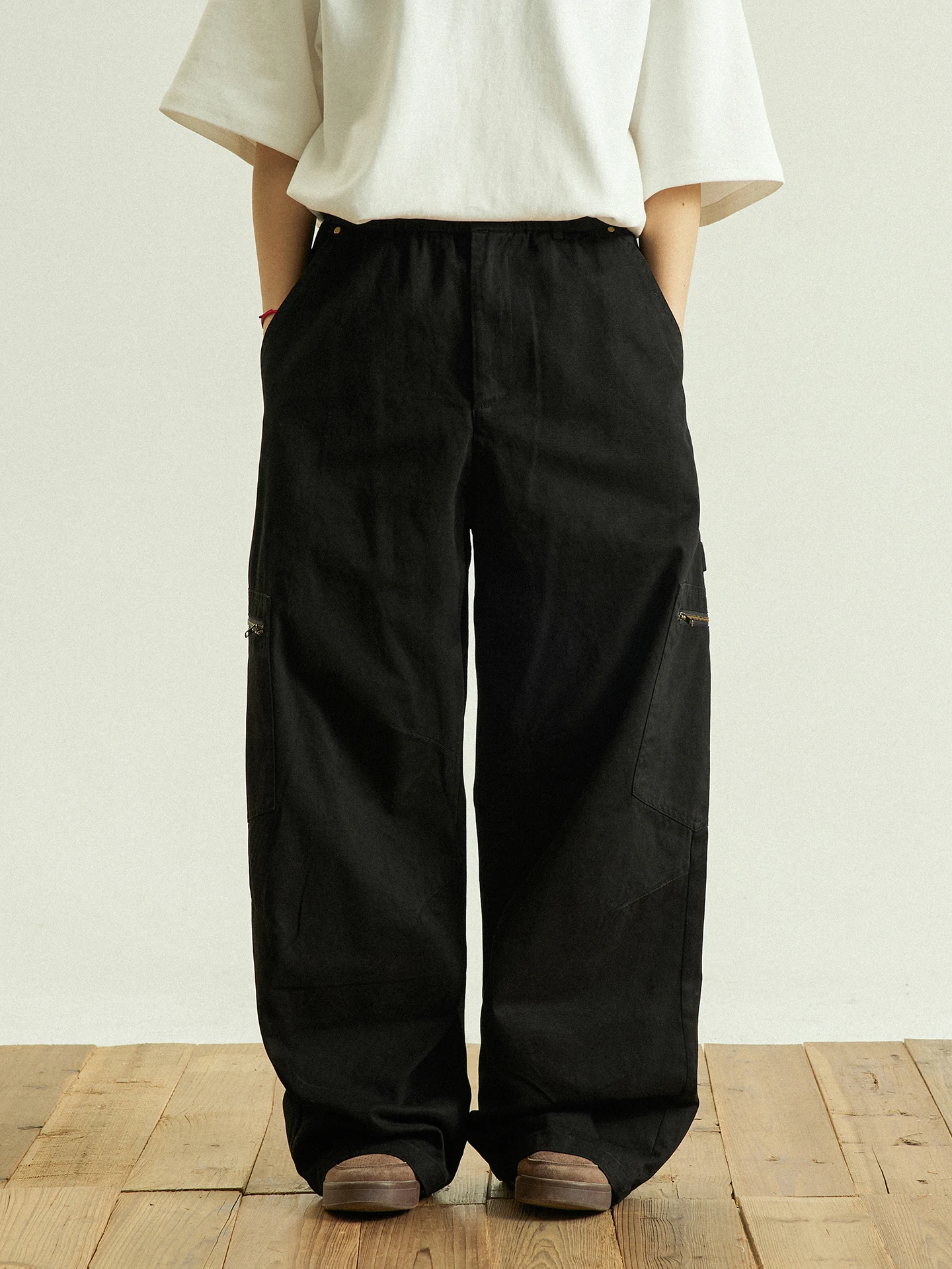 GoodNorth Spring Workwear Casual Pants Unisex Loose Multi-Pocket Zipper Straight Leg Long Trousers Pure Color Retro Style
GoodNorth Spring Workwear Casual Pants Unisex Loose Multi-Pocket Zipper Straight Leg Long Trousers Pure Color Retro Style