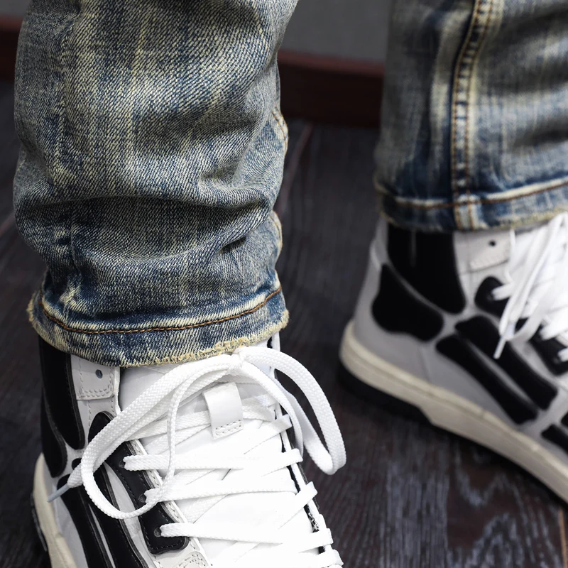 Fashionable new men's jeans washed nostalgic stretch slim fit light blue jeans high street designer hip-hop brand pants Y2K
Fashionable new men's jeans washed nostalgic stretch slim fit light blue jeans high street designer hip-hop brand pants Y2K