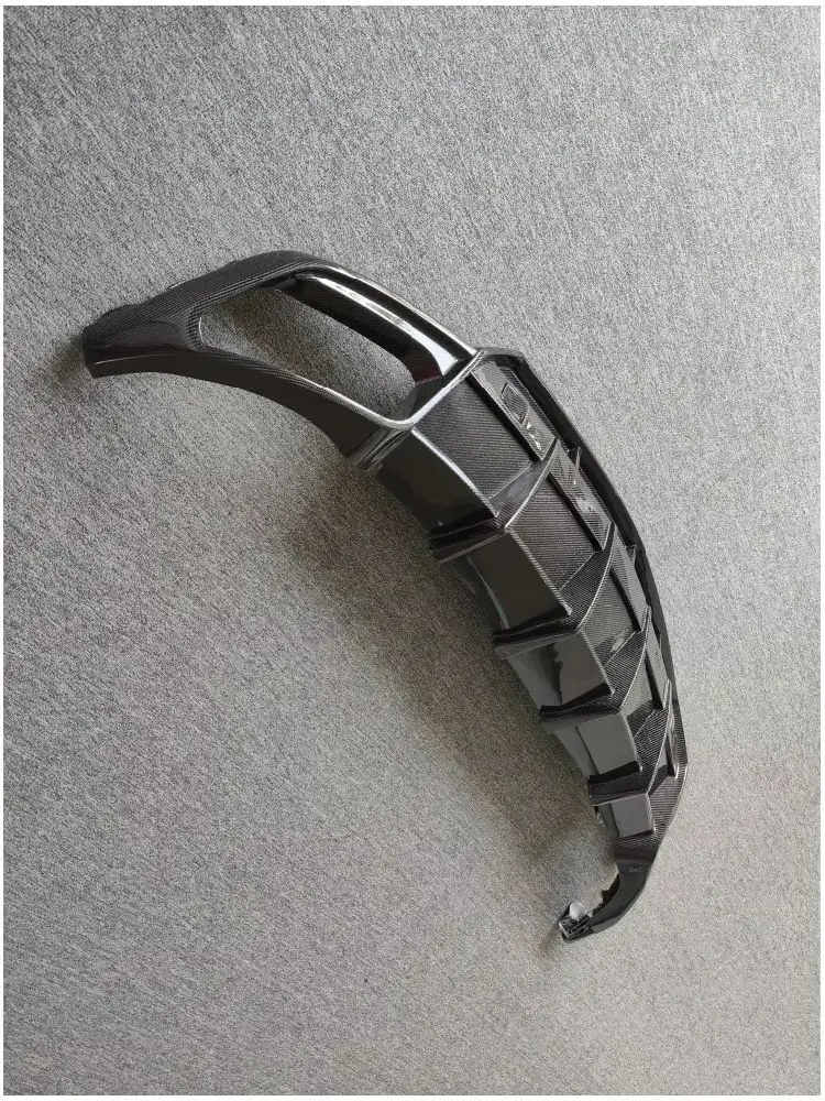 Used for Lamborghini Urus Upgrade 1016 Style Wide Body Kit, High-quality Carbon Fiber Rear Diffuser Body Kit
Used for Lamborghini Urus Upgrade 1016 Style Wide Body Kit, High-quality Carbon Fiber Rear Diffuser Body Kit