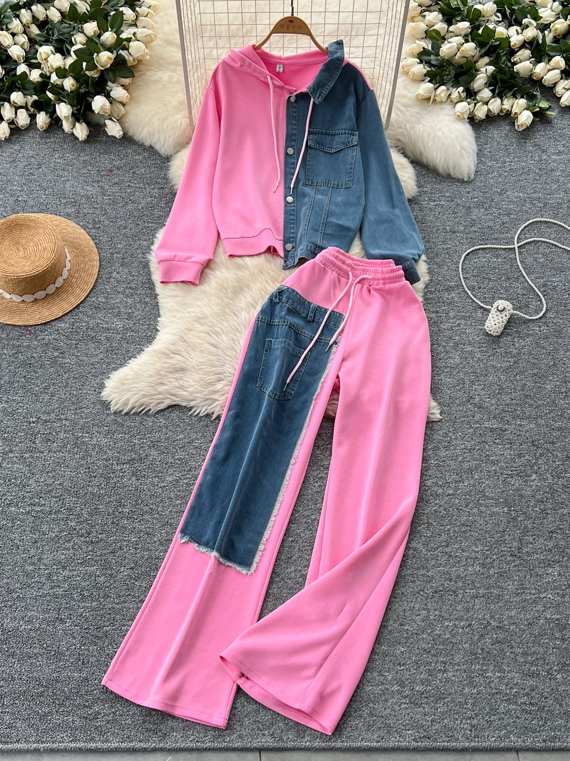 Casual Suit Design Sense Splicing Fake Two Piece Hooded Sweatshirt High Waist Denim Splicing Wide Leg Trousers
Casual Suit Design Sense Splicing Fake Two Piece Hooded Sweatshirt High Waist Denim Splicing Wide Leg Trousers
