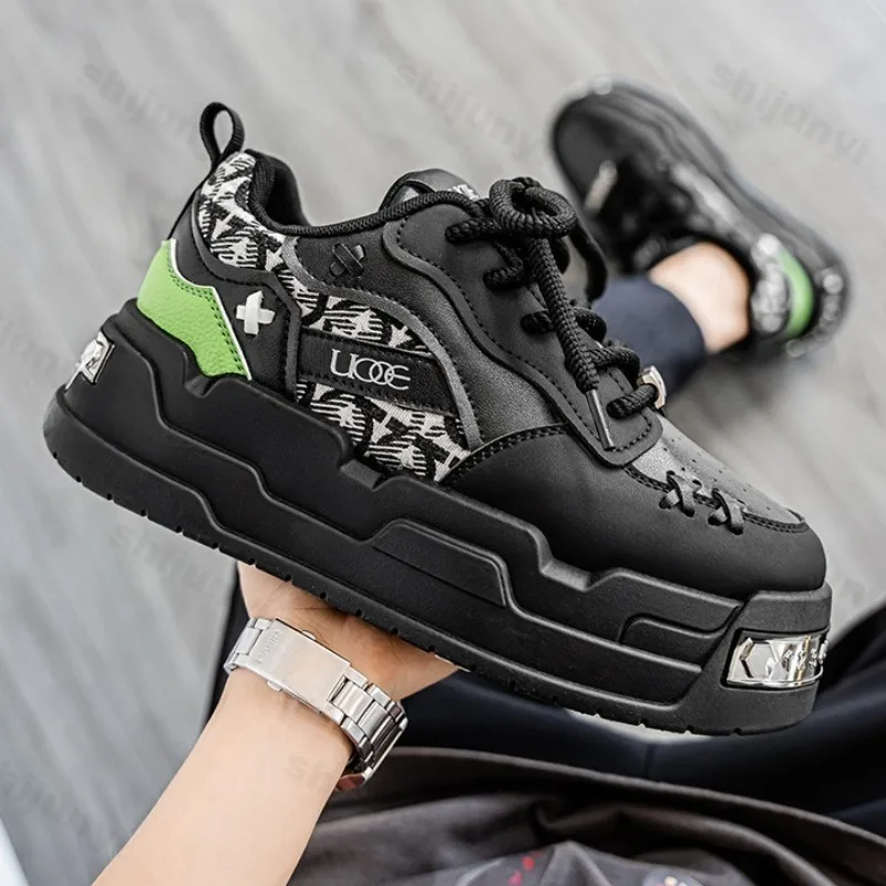 2025 Autumn Fashion Trend Thick Soled Casual Sports Shoes for Men's Niche Design Low Top Comfortable Non Slip Platform sneakers
2025 Autumn Fashion Trend Thick Soled Casual Sports Shoes for Men's Niche Design Low Top Comfortable Non Slip Platform sneakers