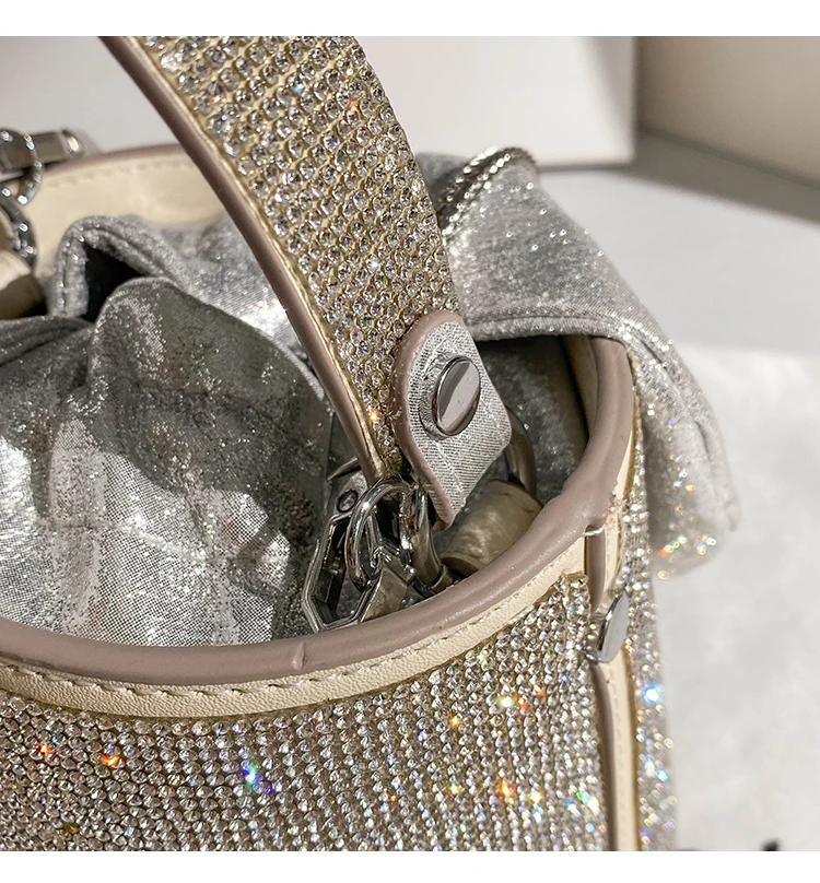 Glitter Shiny Rhinestones Diamond Bucket Bag Women's Handbag Fashion Evening Clutch Bag Wedding Party Bling Purse Shoulder Bag
Glitter Shiny Rhinestones Diamond Bucket Bag Women's Handbag Fashion Evening Clutch Bag Wedding Party Bling Purse Shoulder Bag