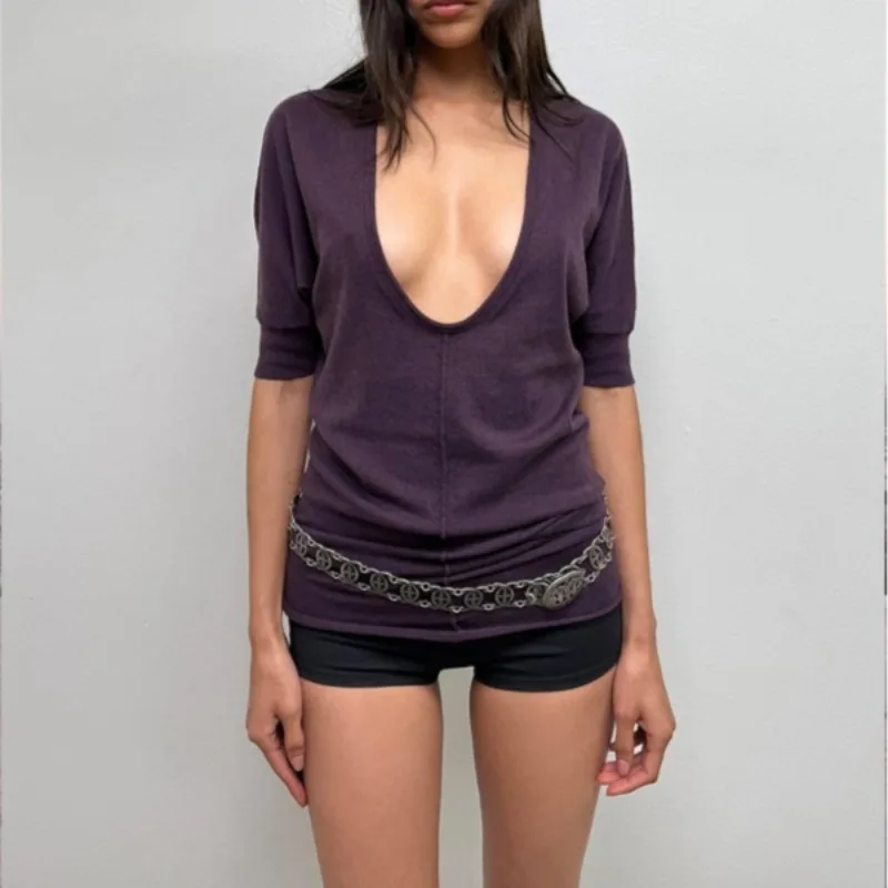 Deep V-neck knitted T-shirt, medium-sleeved long loose top
Deep V-neck knitted T-shirt, medium-sleeved long loose top