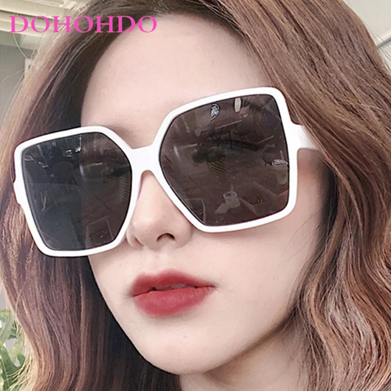 2025 Oversized Men Square Sunglasses Women Retro Fashion Luxury Brand Personlity Sun Glasses Female Outdoor Travel Shades UV400
2025 Oversized Men Square Sunglasses Women Retro Fashion Luxury Brand Personlity Sun Glasses Female Outdoor Travel Shades UV400