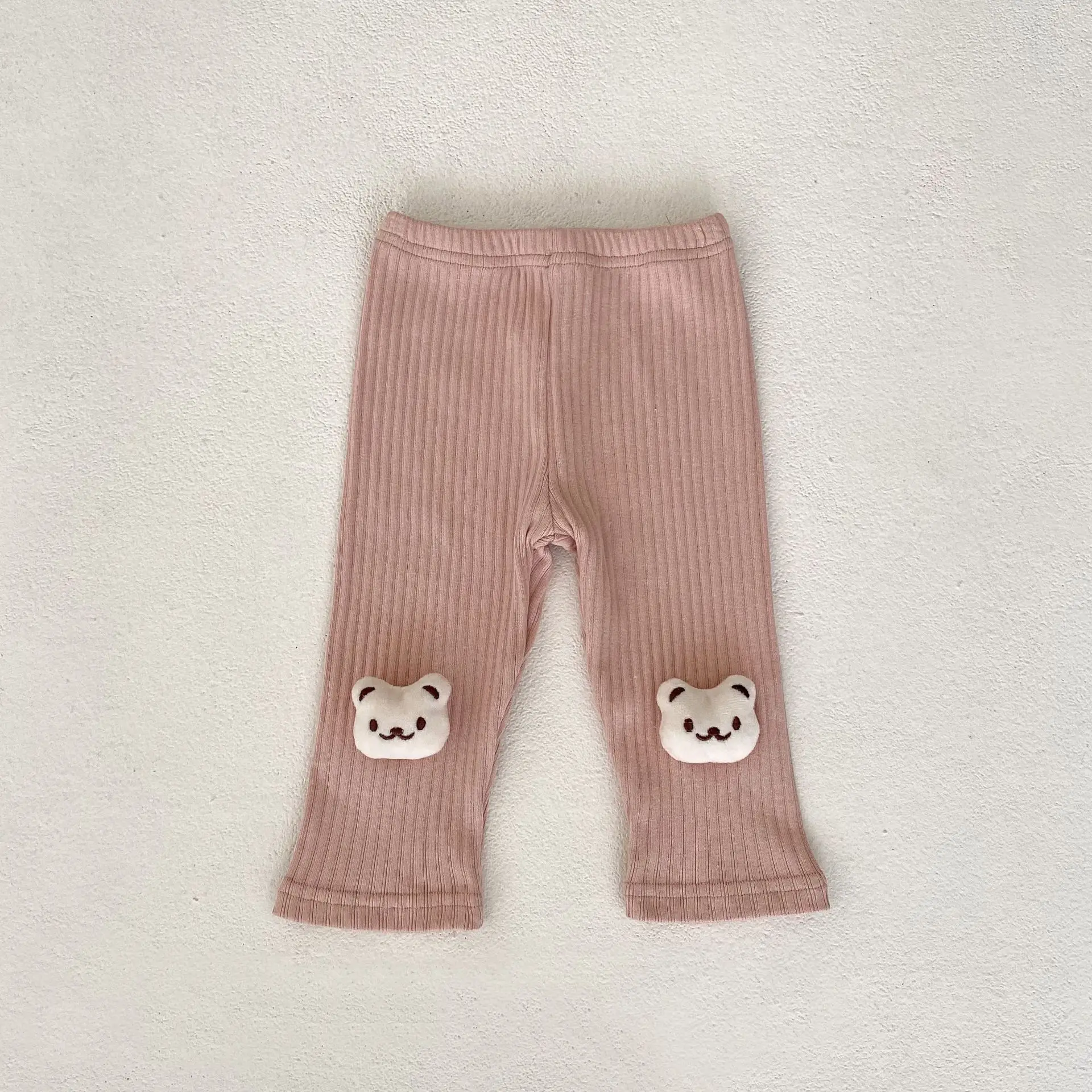Autumn new 0-3 year old baby clothing, exquisite baby girl cute bear doll, vertical elastic waistband leggings
Autumn new 0-3 year old baby clothing, exquisite baby girl cute bear doll, vertical elastic waistband leggings