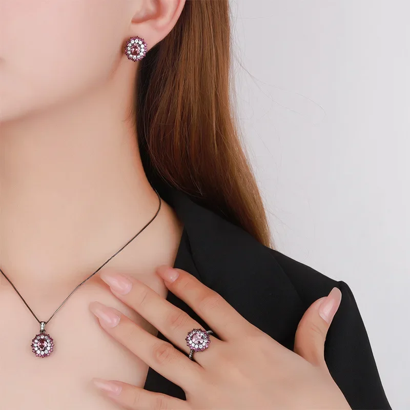 S925 Silver Plated 18K Gold Plated PT950 Platinum Bird's Nest Cut Oval Black Gold Set Female Main Stone 6*8
S925 Silver Plated 18K Gold Plated PT950 Platinum Bird's Nest Cut Oval Black Gold Set Female Main Stone 6*8