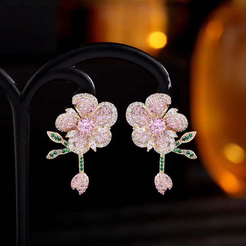 Korea New Design Fashion Jewelry Delicate pink Copper Set Zircon Sweet Flower Earrings Elegant Women's Prom Party Accessories
Korea New Design Fashion Jewelry Delicate pink Copper Set Zircon Sweet Flower Earrings Elegant Women's Prom Party Accessories