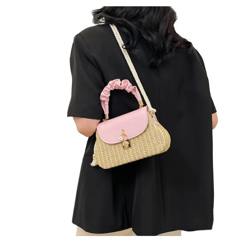Summer new straw single shoulder crossbody pleated handbag mini fashion box bag beach holiday ethnic wind woven bags
Summer new straw single shoulder crossbody pleated handbag mini fashion box bag beach holiday ethnic wind woven bags