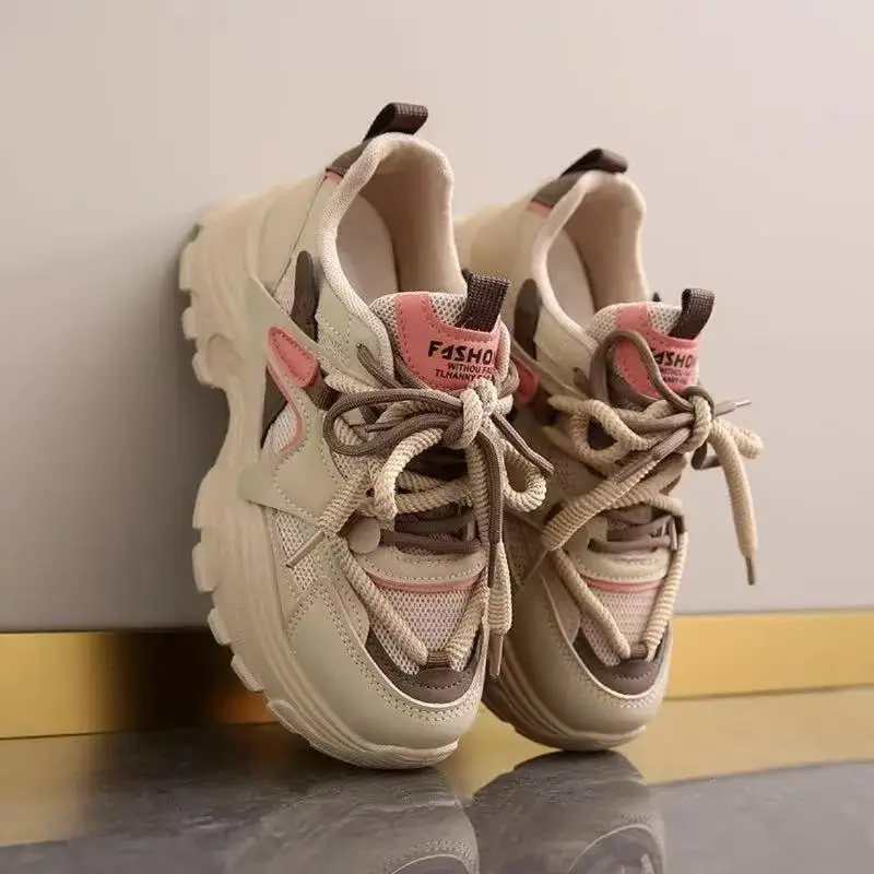  Женские туфли для папы, ультралегкая дышащая сетчатая обувь на толстой платформе, увеличивающая рост, повседневная спортивная обувь для миниатюрных ног
Женские туфли для папы, ультралегкая дышащая сетчатая обувь на толстой платформе, увеличивающая рост, повседневная спортивная обувь для миниатюрных ног 