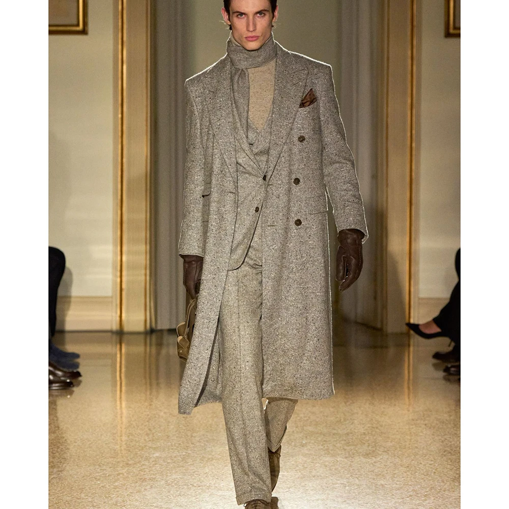 Бежево-серый винтажный мужской костюм-двойка (пиджак и брюки) в джентльменском стиле, двубортный, с острыми лацканами, свободного кроя, для офиса и вечеринок
Бежево-серый винтажный мужской костюм-двойка (пиджак и брюки) в джентльменском стиле, двубортный, с острыми лацканами, свободного кроя, для офиса и вечеринок