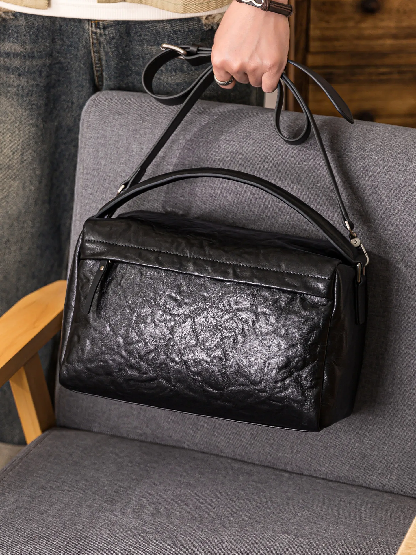 Мужская сумка-мессенджер из натуральной кожи для путешествий и работы, винтажная, ручной работы, из натуральной коровьей кожи, черная, на плечо
Мужская сумка-мессенджер из натуральной кожи для путешествий и работы, винтажная, ручной работы, из натуральной коровьей кожи, черная, на плечо