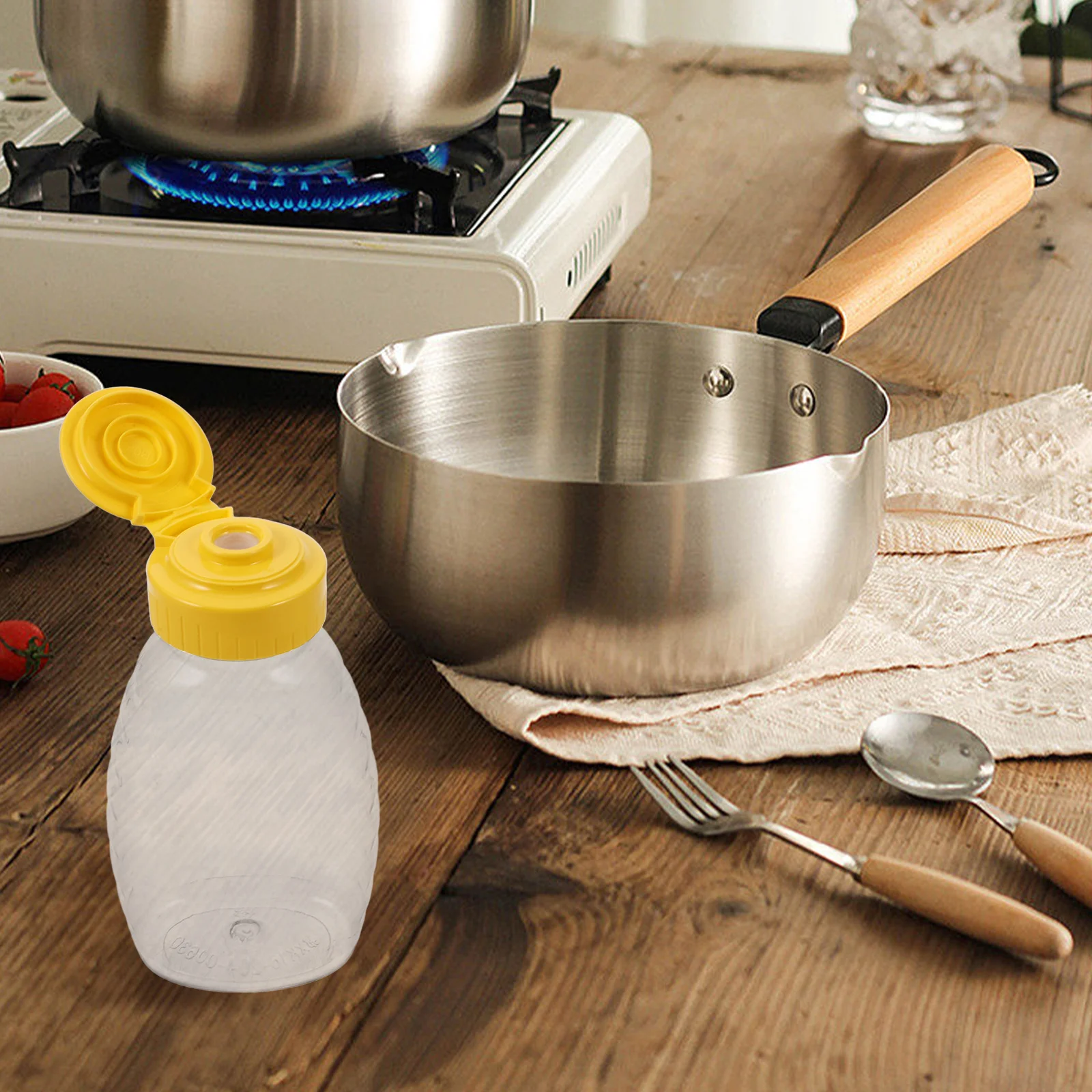 4 Pcs Squeeze Bottles Barbecue Portable Sauce Container Household Condiment Orange Salad Dressing
4 Pcs Squeeze Bottles Barbecue Portable Sauce Container Household Condiment Orange Salad Dressing