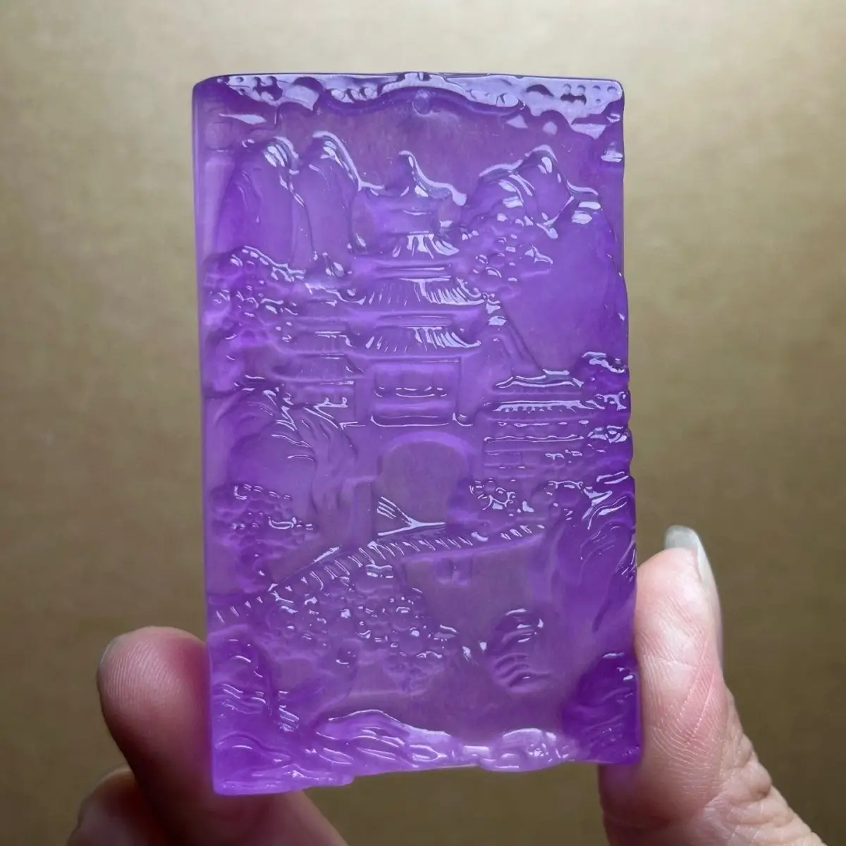 High Ice Myanmar Laokeng Ice Jade Jade Фиолетовый пейзаж Изысканный ювелирный кулон
High Ice Myanmar Laokeng Ice Jade Jade Фиолетовый пейзаж Изысканный ювелирный кулон