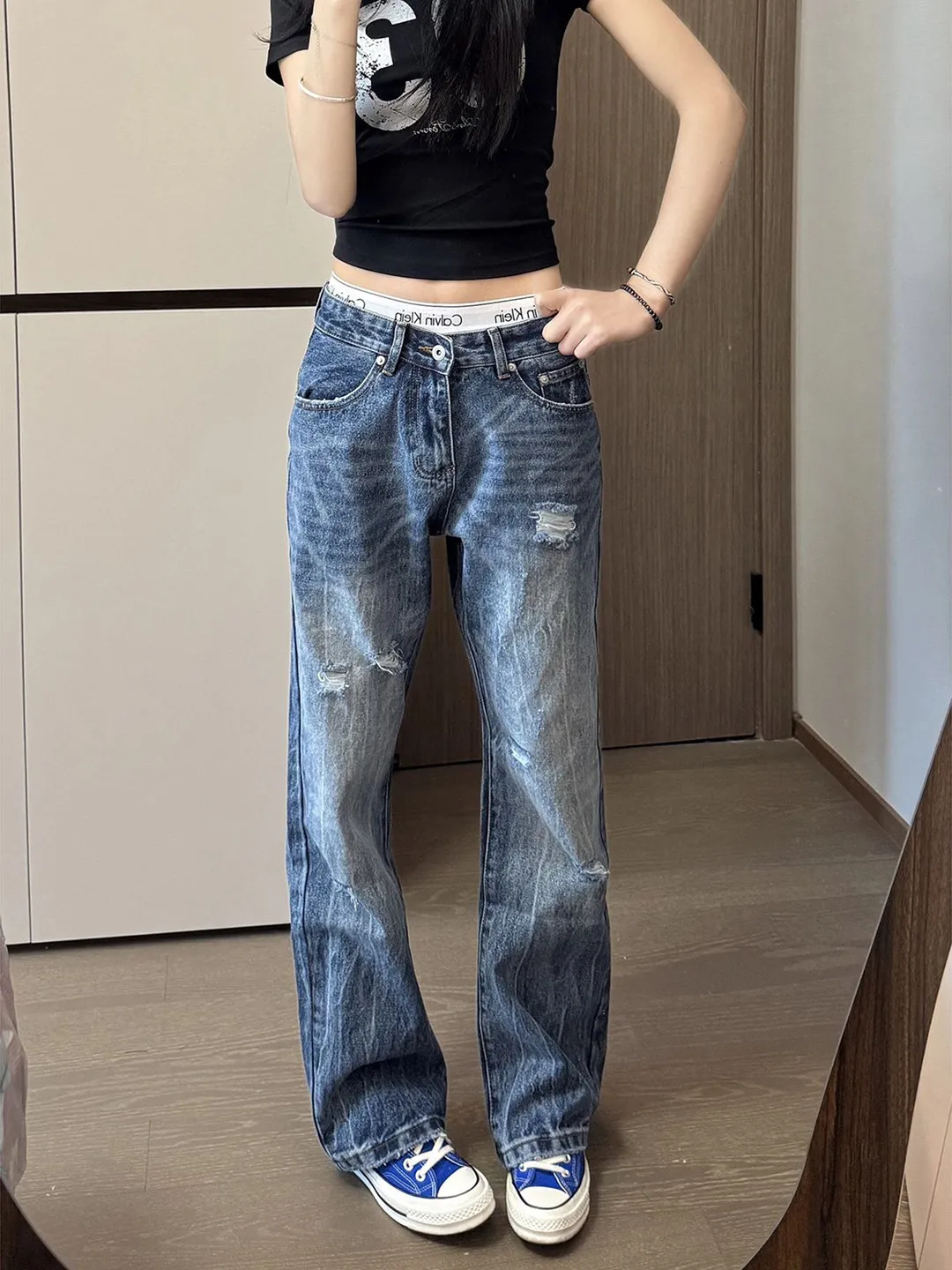 Retro American Lightning Pattern Jeans Men Women Summer Thin High Street Straight Leg Bell Bottoms Distressed Denim Shorts
Retro American Lightning Pattern Jeans Men Women Summer Thin High Street Straight Leg Bell Bottoms Distressed Denim Shorts