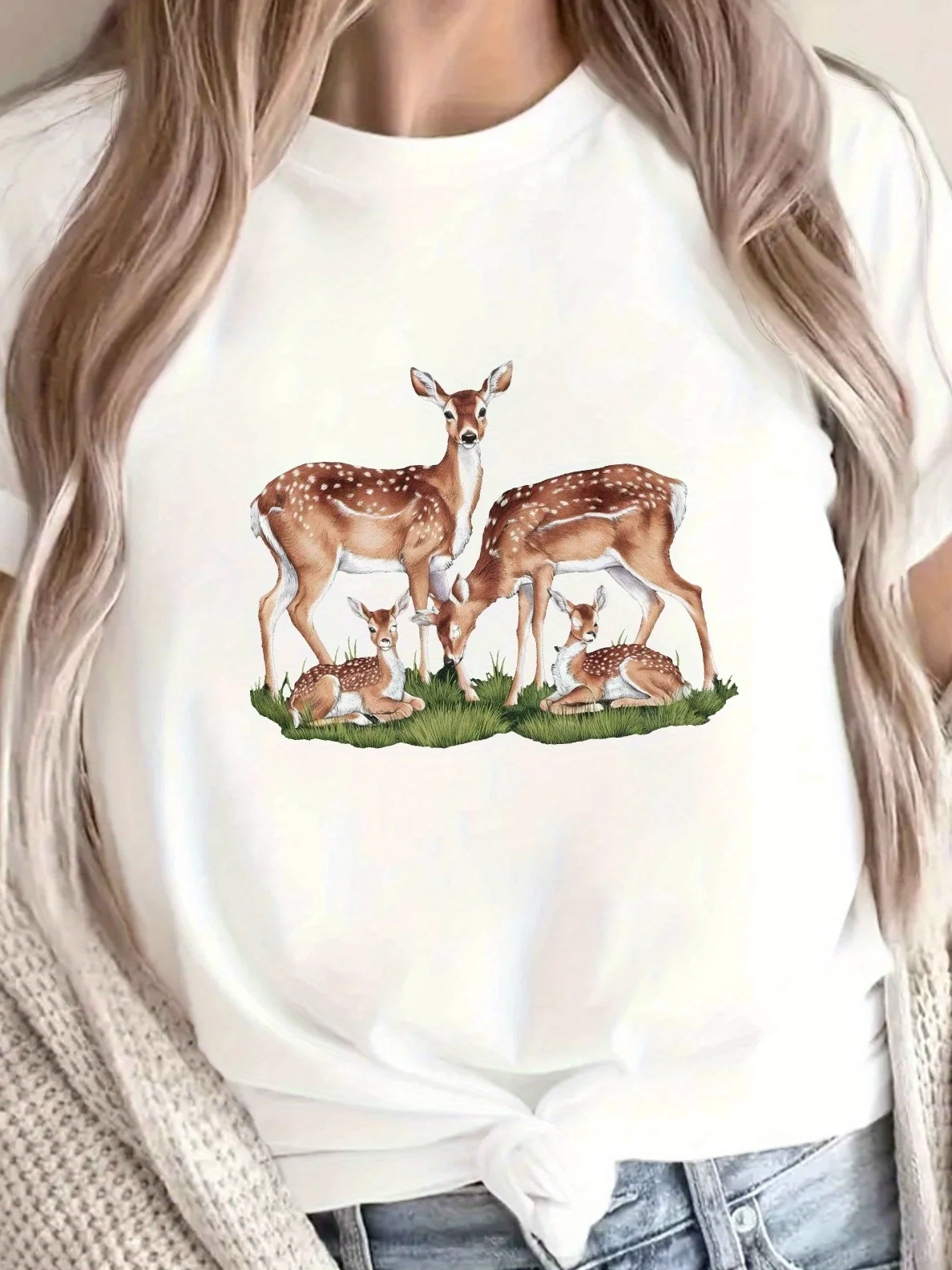 Женская повседневная футболка с коротким рукавом и круглым вырезом с принтом природного лесного оленя, мягкие удобные повседневные модные футболки с графическим рисунком Y2K Top
Женская повседневная футболка с коротким рукавом и круглым вырезом с принтом природного лесного оленя, мягкие удобные повседневные модные футболки с графическим рисунком Y2K Top