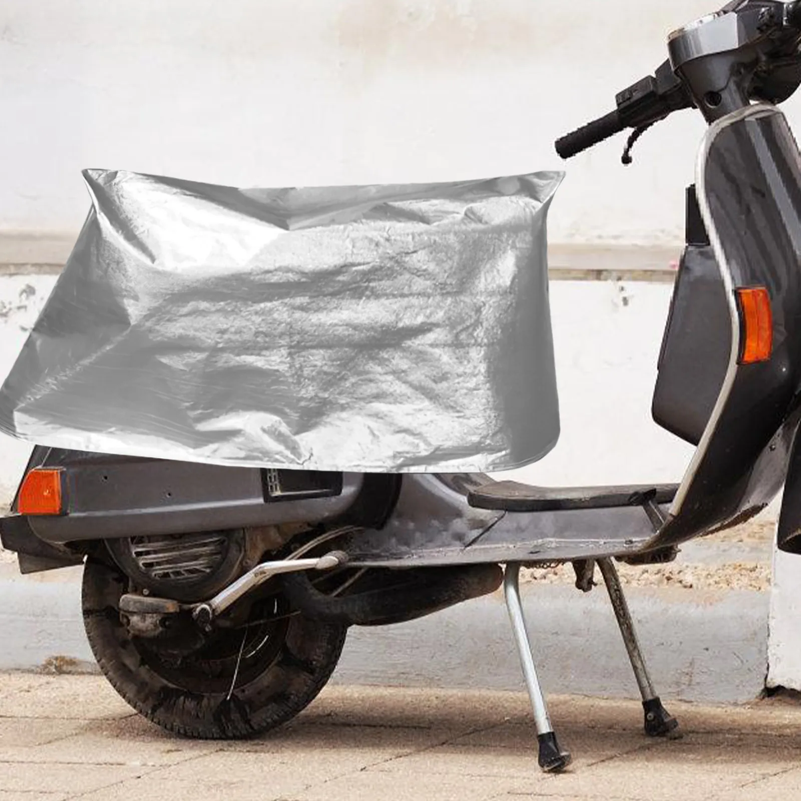 Waterproof Heavy Duty Motorcycle Cover Thick Oxford Cloth Sun Rain Frost Protection Universal for Electric Scooters Motorbikes
Waterproof Heavy Duty Motorcycle Cover Thick Oxford Cloth Sun Rain Frost Protection Universal for Electric Scooters Motorbikes