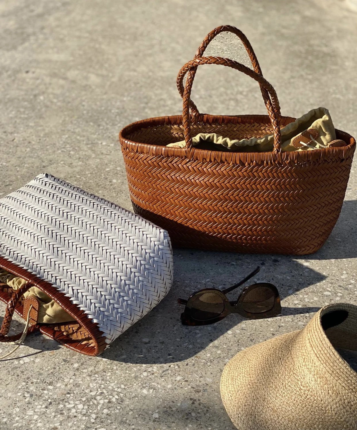 Women's Leather Woven Handbag Basket Bag Single oulder Bag Spring 2024 Faion Trend Medium Size No Brand Registered Trademark
Women's Leather Woven Handbag Basket Bag Single oulder Bag Spring 2024 Faion Trend Medium Size No Brand Registered Trademark
