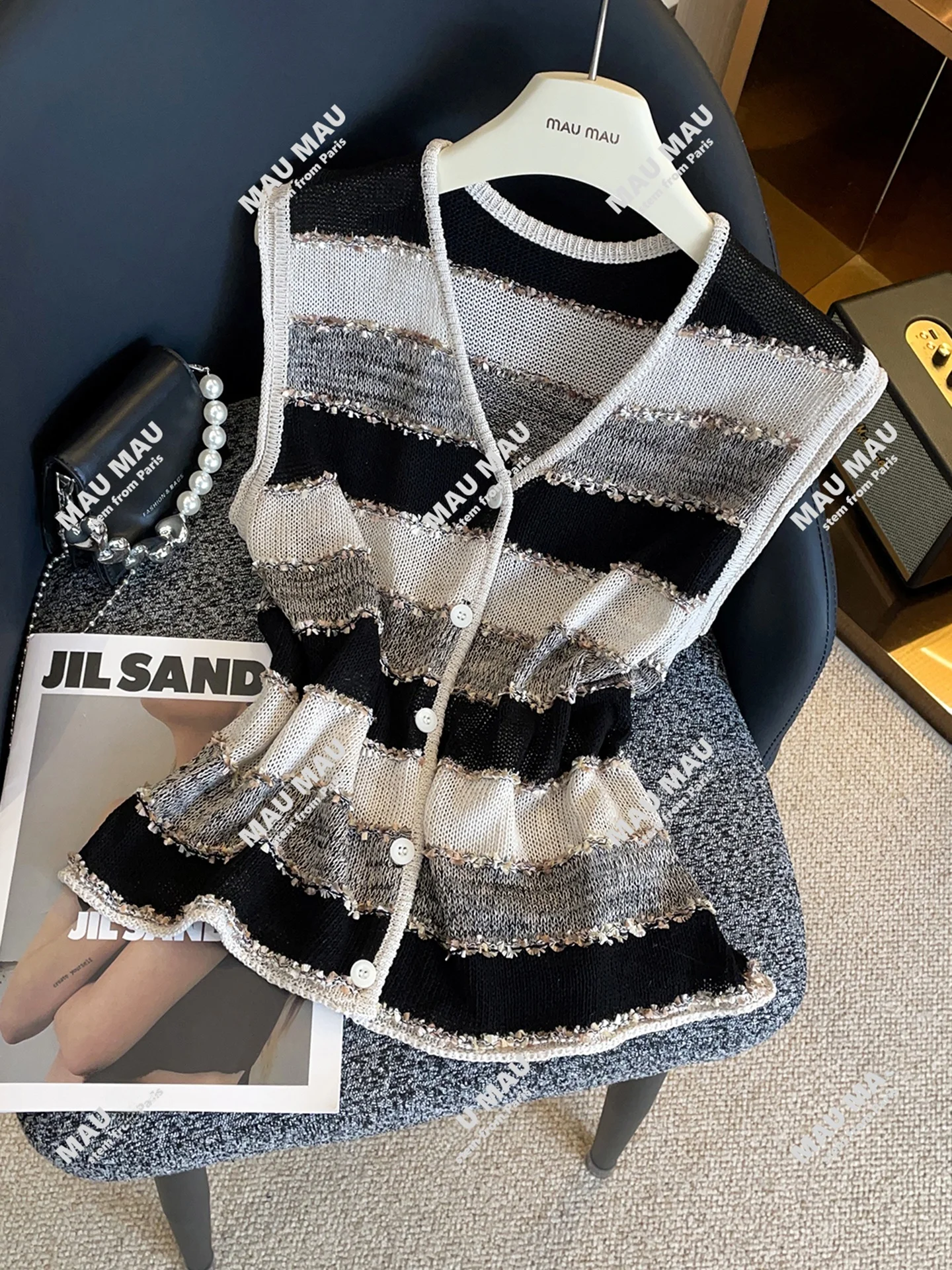 High-End Knitted Stripe Vest Top for Women Autumn 2025 Commute Sle Regular Fit Soft Medium Old Money Wind Nu Faion
High-End Knitted Stripe Vest Top for Women Autumn 2025 Commute Sle Regular Fit Soft Medium Old Money Wind Nu Faion