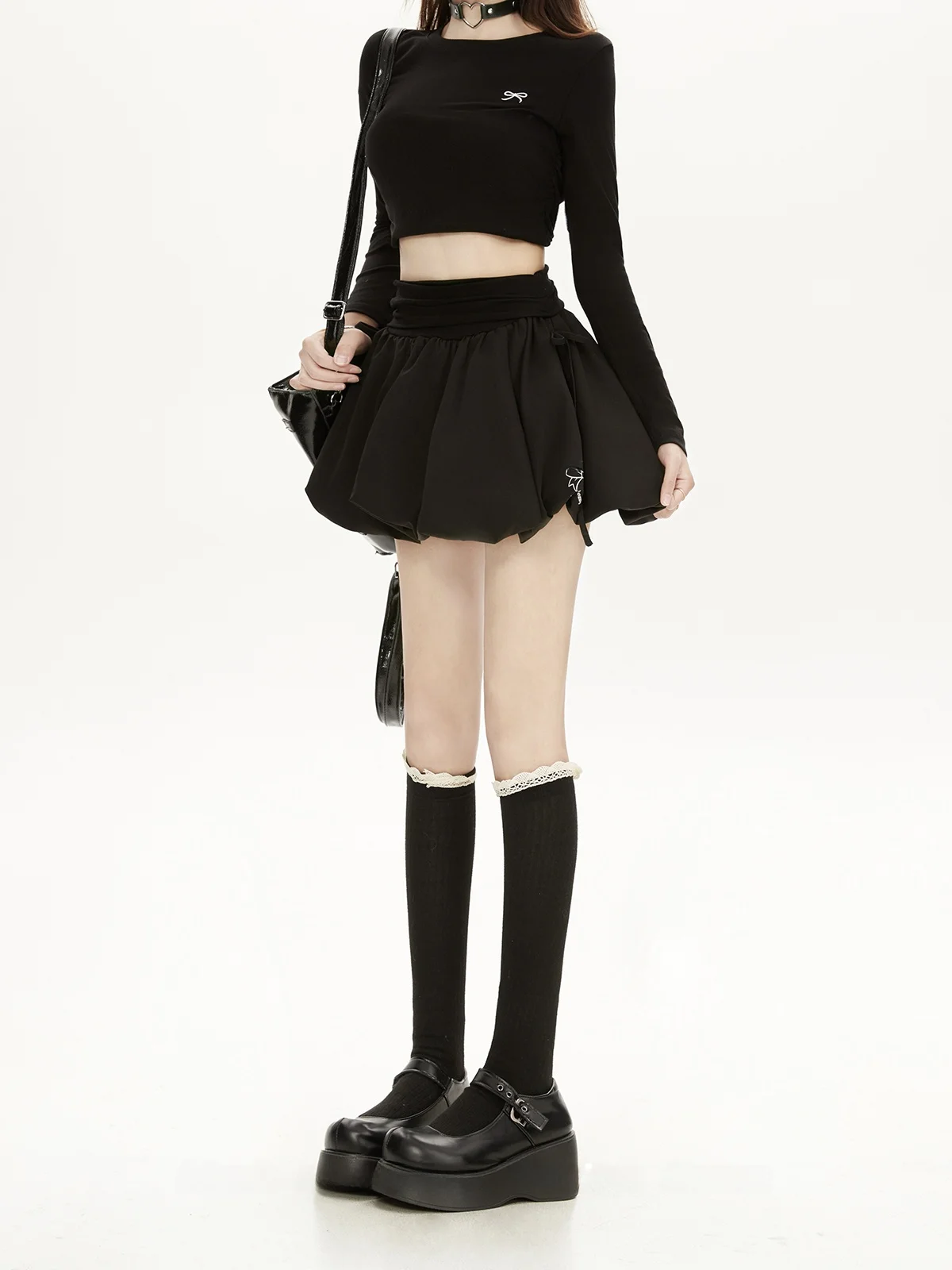 Sweet Cool Black Hepburn Flower Bud Skirt Women's High Waist Cake Half Skirt Summer New A-Line Short Skirt Polyester Fiber
Sweet Cool Black Hepburn Flower Bud Skirt Women's High Waist Cake Half Skirt Summer New A-Line Short Skirt Polyester Fiber