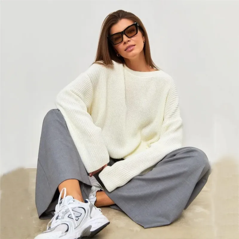 Women's Basic Solid Color Round Neck Sweater 2024 Autumn New Casual Loose Warm Chic Knit Pullover High Street Sweaters For Femme
Women's Basic Solid Color Round Neck Sweater 2024 Autumn New Casual Loose Warm Chic Knit Pullover High Street Sweaters For Femme