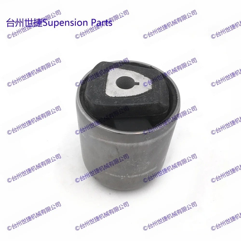 Front Control Arm Bushings 31106778015 for BMW X5 E70 X6 E71 2007 2008 2009 2010 2011 2012 2013 2014
Front Control Arm Bushings 31106778015 for BMW X5 E70 X6 E71 2007 2008 2009 2010 2011 2012 2013 2014