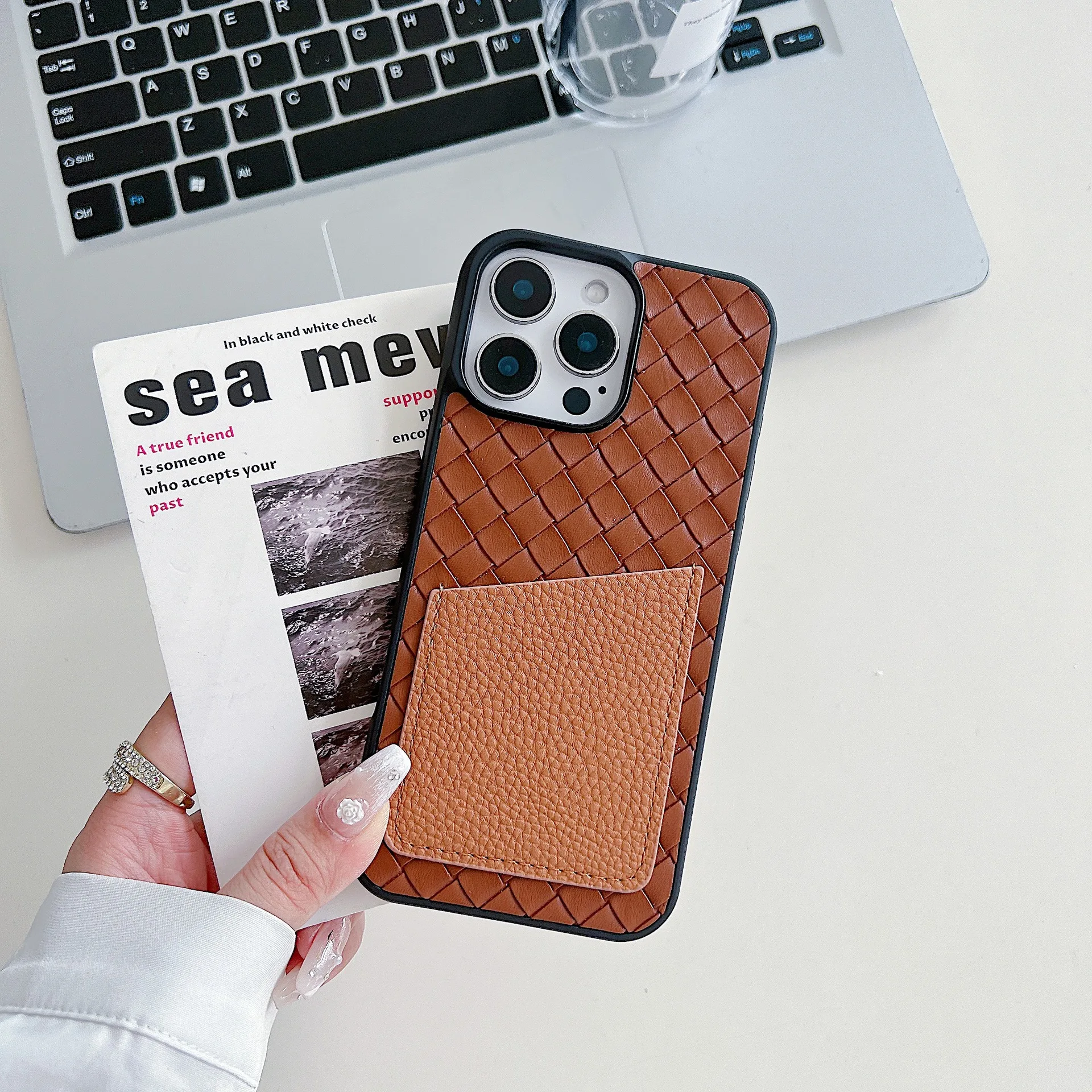 Suitable for iPhone 17 Promax Card-inserting Phone Case 16 Pro Braided Pattern 15 Full Coverage 14 Shockproof Protective Cover
Suitable for iPhone 17 Promax Card-inserting Phone Case 16 Pro Braided Pattern 15 Full Coverage 14 Shockproof Protective Cover