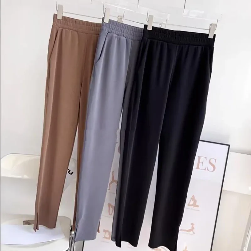 Women's Yoga Pants Comfortable High Waist Super Soft Yoga Sports Solid Color Workout Leggings Tummy Control Gym
Women's Yoga Pants Comfortable High Waist Super Soft Yoga Sports Solid Color Workout Leggings Tummy Control Gym