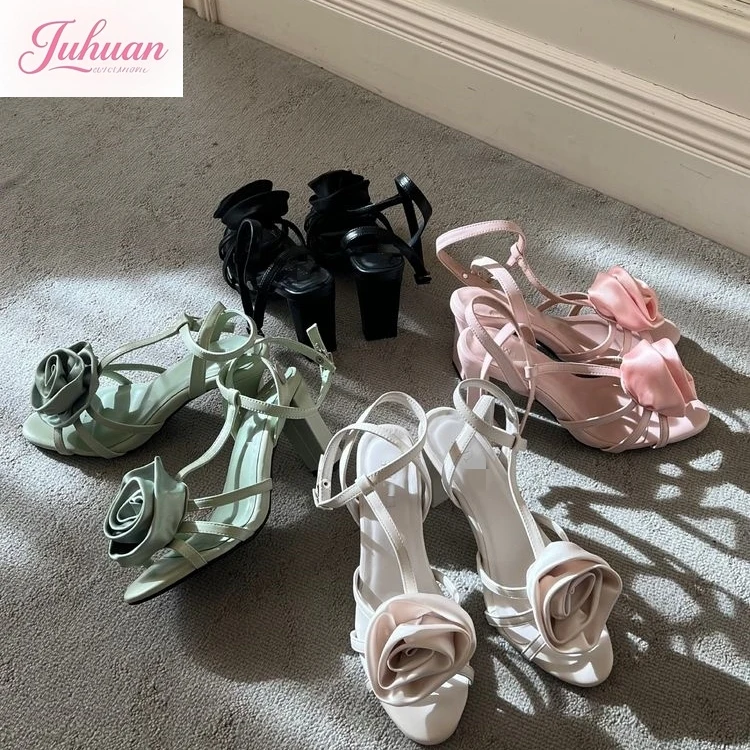 Japanese Gentle Nude Three-dimensional Flower Design Thick Heel Sandals Fashion Temperament Elegant Open-toed High Heels Women
Japanese Gentle Nude Three-dimensional Flower Design Thick Heel Sandals Fashion Temperament Elegant Open-toed High Heels Women