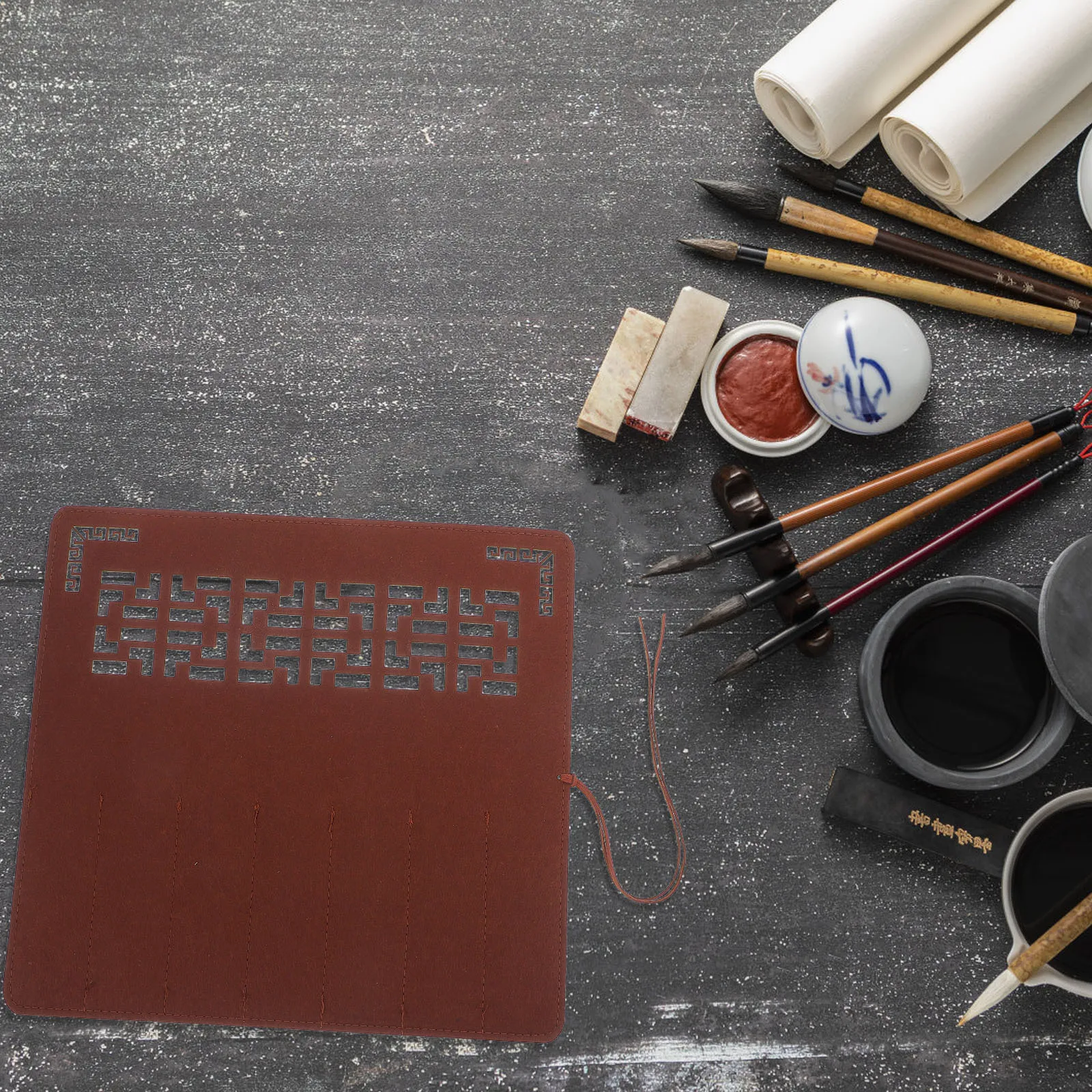 Felt Calligraphy Brush Bag Multi-Pen Storage Pouch Protective Pen Cover Lightweight Portable Stationery Organizer for Various
Felt Calligraphy Brush Bag Multi-Pen Storage Pouch Protective Pen Cover Lightweight Portable Stationery Organizer for Various