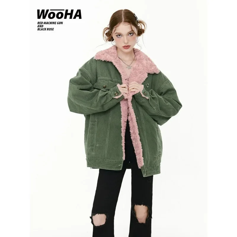 Personality Girl Wearing Winter New Original Design Retro Pink Fur Coat Lovely Lamb Plush Thick Warm Green Denim Jacket Woman
Personality Girl Wearing Winter New Original Design Retro Pink Fur Coat Lovely Lamb Plush Thick Warm Green Denim Jacket Woman