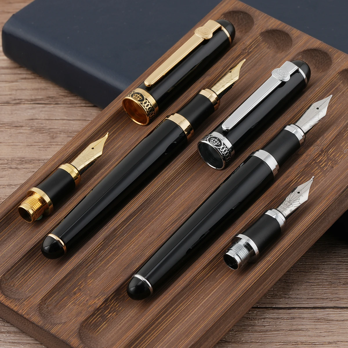 Набор перьевых ручек Duke Black D2, среднее наконечник 0,7 мм с конвертером, поставляется с 1 шт., изогнутым наконечником для каллиграфии, сменный письменный набор
Набор перьевых ручек Duke Black D2, среднее наконечник 0,7 мм с конвертером, поставляется с 1 шт., изогнутым наконечником для каллиграфии, сменный письменный набор