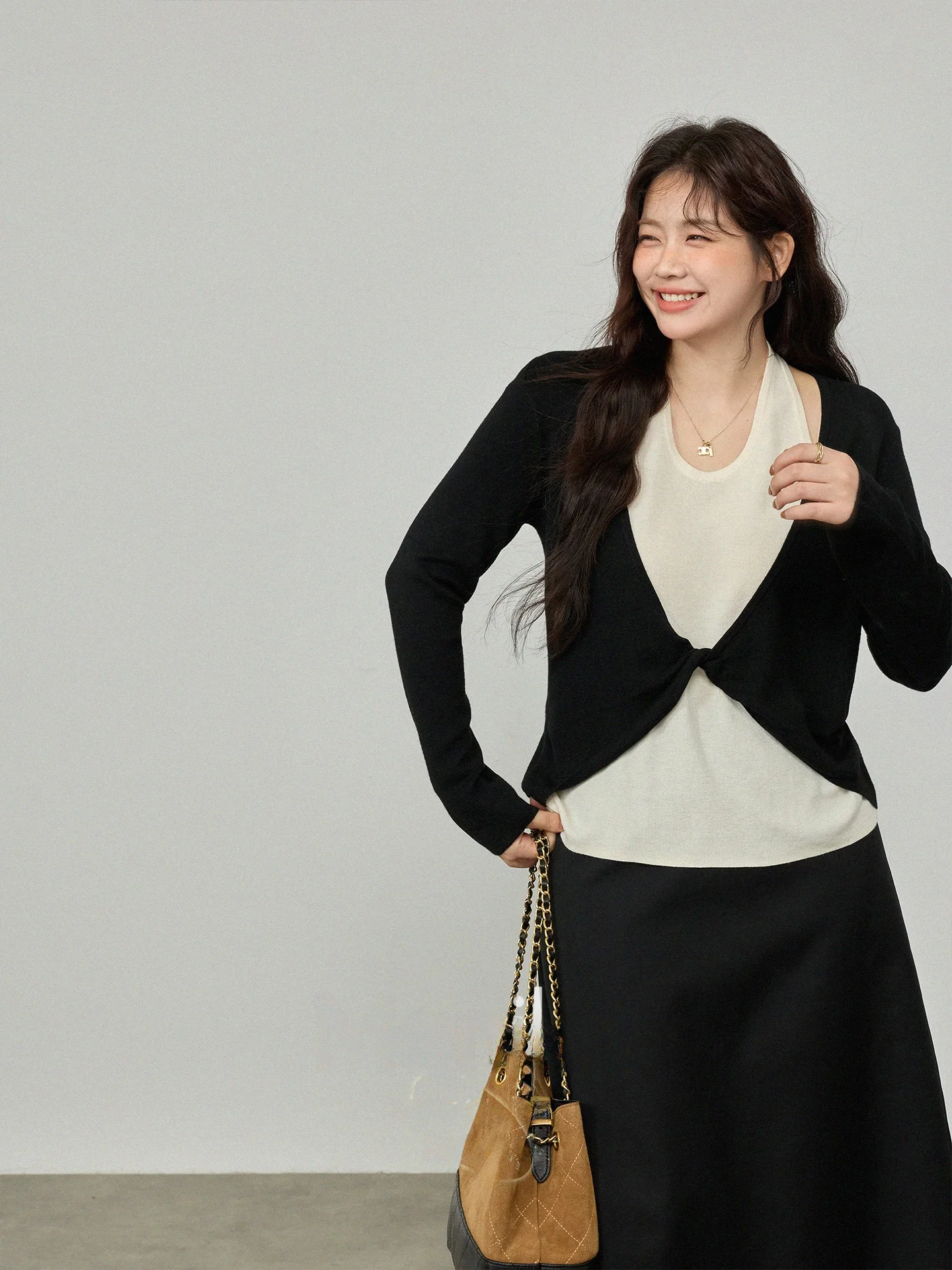 Женский повседневный вязаный свитер большого размера Ne Hanging Color Blo в стиле пэчворк, корейский осенний длинный свек, круглый топ
Женский повседневный вязаный свитер большого размера Ne Hanging Color Blo в стиле пэчворк, корейский осенний длинный свек, круглый топ