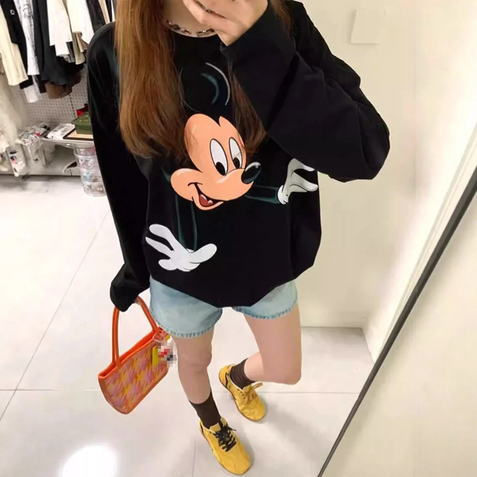 Mickey Mouse Large Print Black Oversized Crew Neck Sweatshirt Casual Streetwear Y2K Aesthetic Loose Fit Long Sleeve Pullover Top
Mickey Mouse Large Print Black Oversized Crew Neck Sweatshirt Casual Streetwear Y2K Aesthetic Loose Fit Long Sleeve Pullover Top