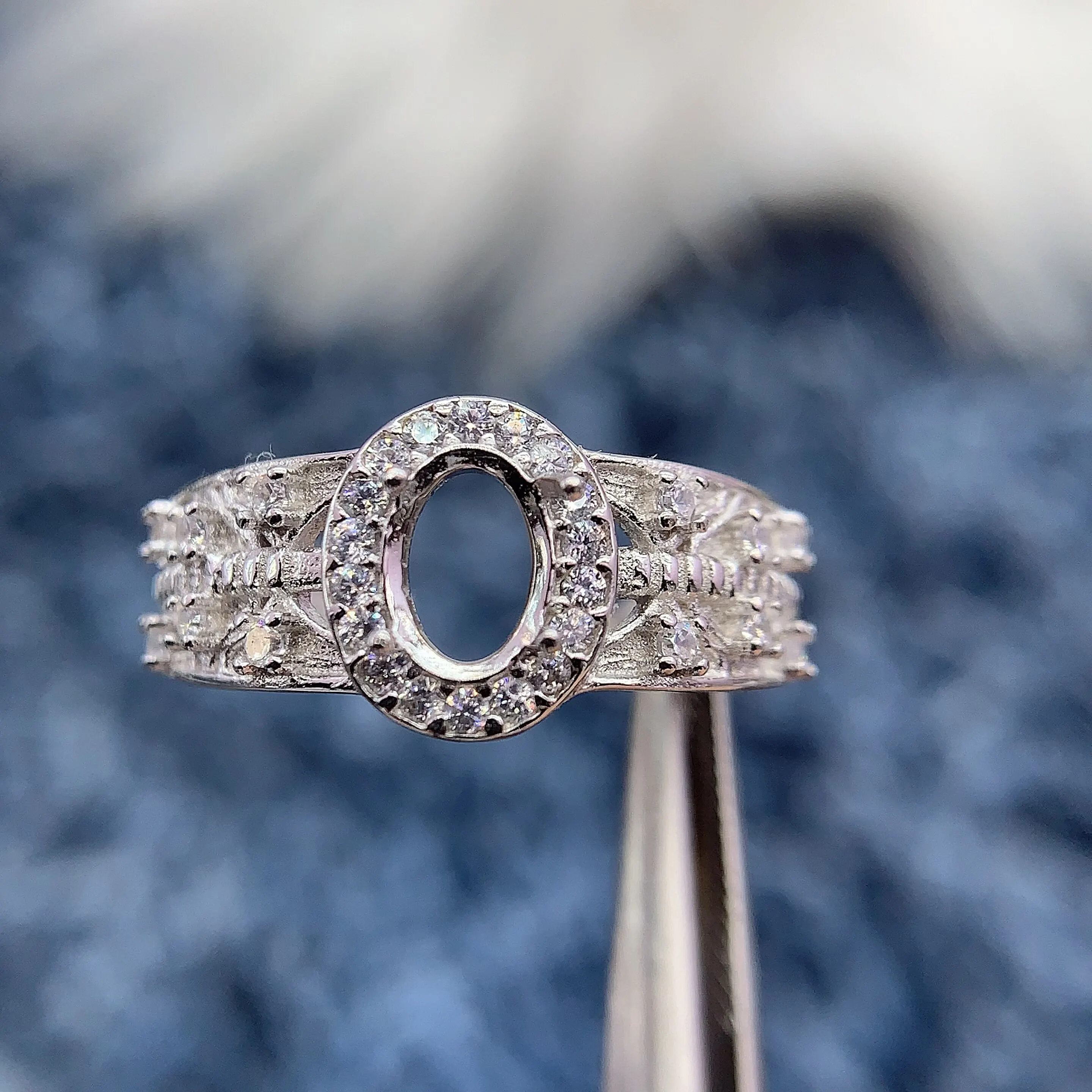 MeiBaPJ Inlay Oval 5*7mm S925 Sterling Silver DIY Ring Setting Women Light Luxury Toughitelite Opal Fine Charm Jewelry Wholesale
MeiBaPJ Inlay Oval 5*7mm S925 Sterling Silver DIY Ring Setting Women Light Luxury Toughitelite Opal Fine Charm Jewelry Wholesale