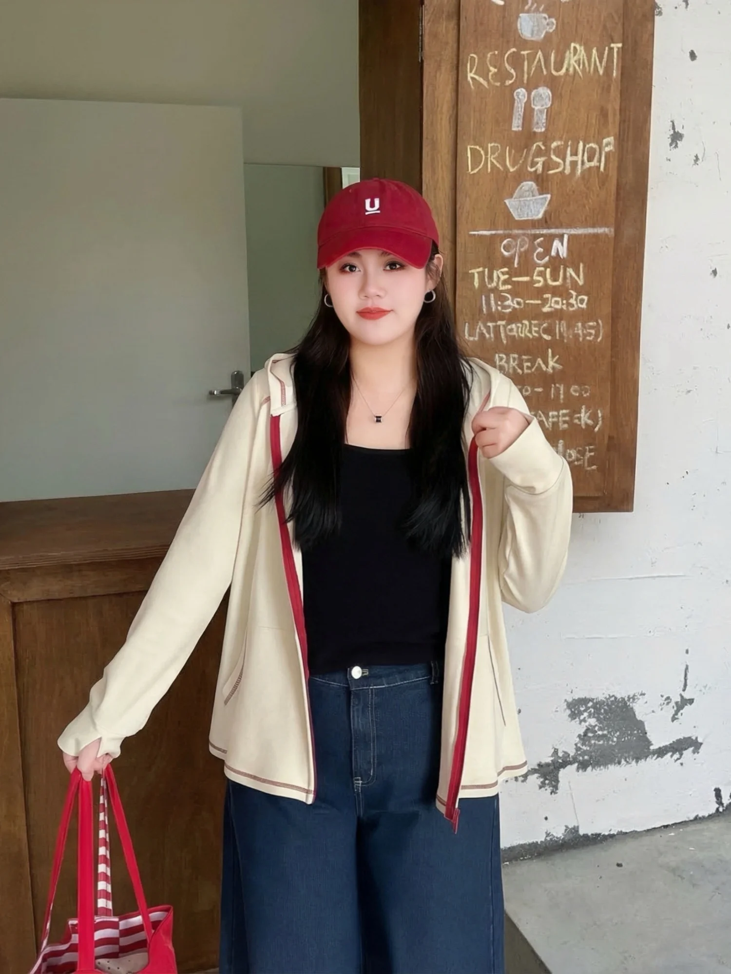 Spring Large Size Women's Hoodie Jacket Casual Loose Top Versatile Commute Straight Tube Polyester Cotton Blend Jacket
Spring Large Size Women's Hoodie Jacket Casual Loose Top Versatile Commute Straight Tube Polyester Cotton Blend Jacket