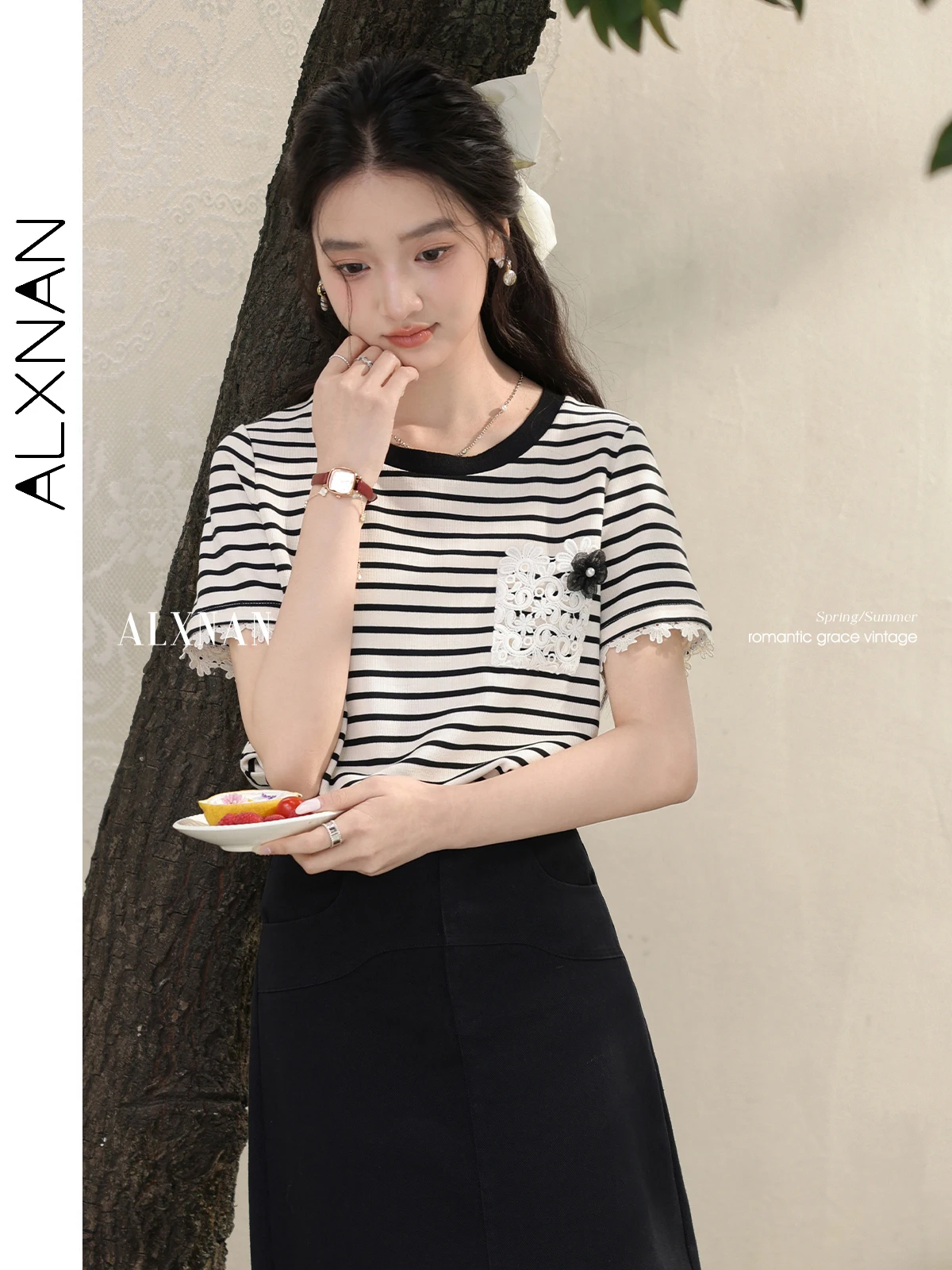 ALXNAN Women's Black White Striped T-shirt 2025 Summer Short Sleeve T-shirt Lace Trim Loose-fit Korean Popular Clothes L55021
ALXNAN Women's Black White Striped T-shirt 2025 Summer Short Sleeve T-shirt Lace Trim Loose-fit Korean Popular Clothes L55021