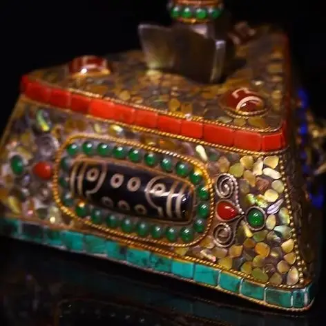 Xizang Folk Old Tiantie Mosaic Gem gZi Beads Shell Nine Shares Cross Vajra Phurpa Base Amulet Worship Hall
Xizang Folk Old Tiantie Mosaic Gem gZi Beads Shell Nine Shares Cross Vajra Phurpa Base Amulet Worship Hall