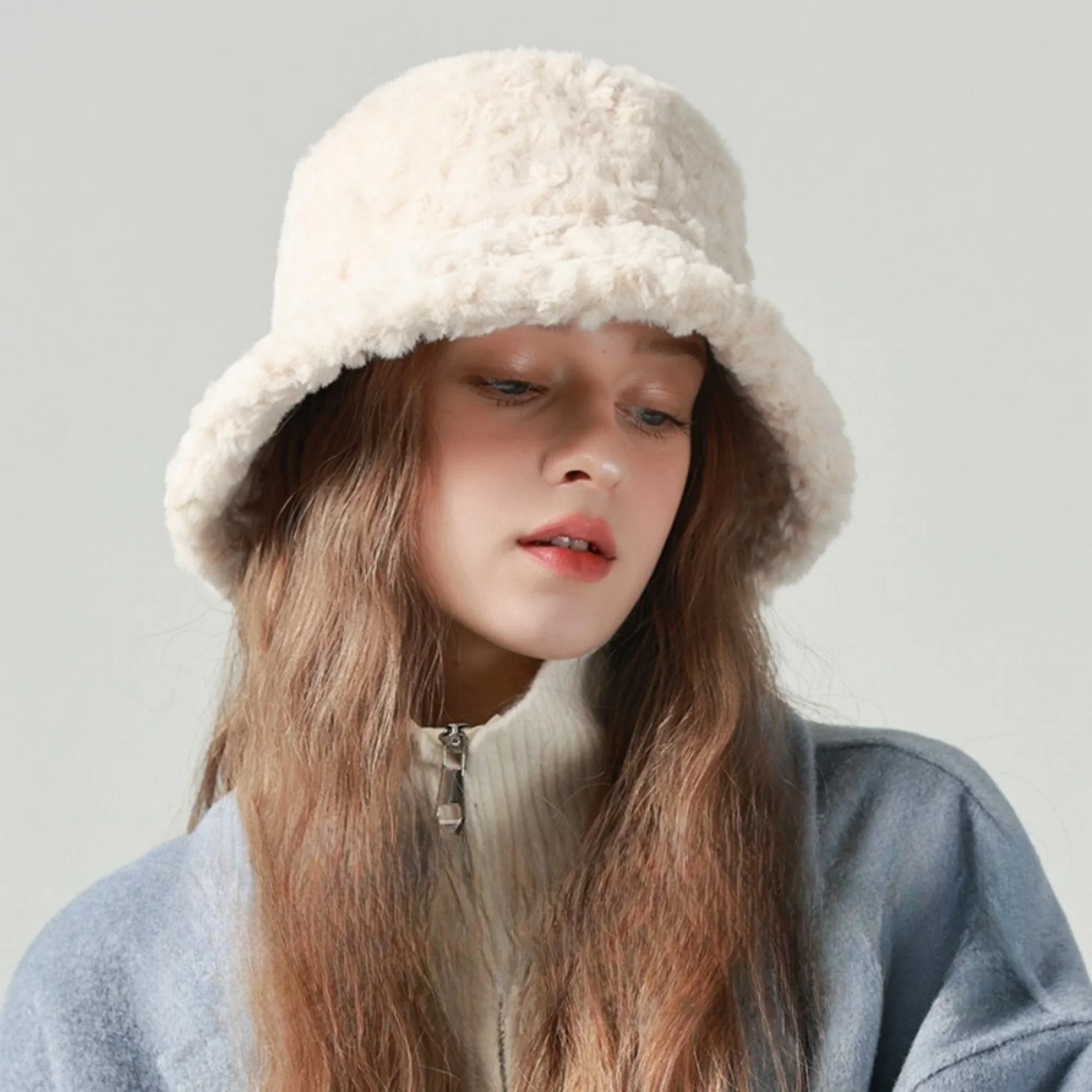 Fashion Design Thicken Faux Fur Fluffy Bucket Hat Keep Warm Winter Hat Panama Cap Top hat Formal Hat for Ladies Women
Fashion Design Thicken Faux Fur Fluffy Bucket Hat Keep Warm Winter Hat Panama Cap Top hat Formal Hat for Ladies Women