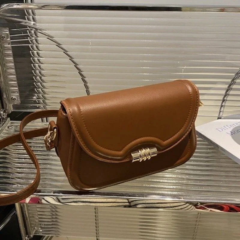 Famous Designer Leather Women's Crossbody Bag Luxury Brand Elegant Popular Classic Classy Detailing Daily Vintage Bag
Famous Designer Leather Women's Crossbody Bag Luxury Brand Elegant Popular Classic Classy Detailing Daily Vintage Bag