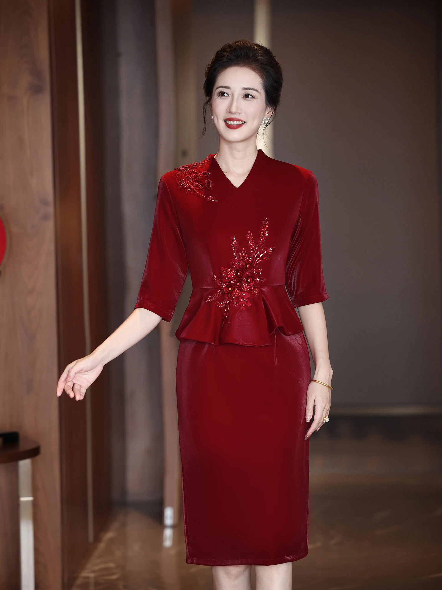 Ele V-Ne Wedding Dr Young And Mom's Celebration of Marriage Autumn Winter New Arrival Small Size Bride's Mother
Ele V-Ne Wedding Dr Young And Mom's Celebration of Marriage Autumn Winter New Arrival Small Size Bride's Mother