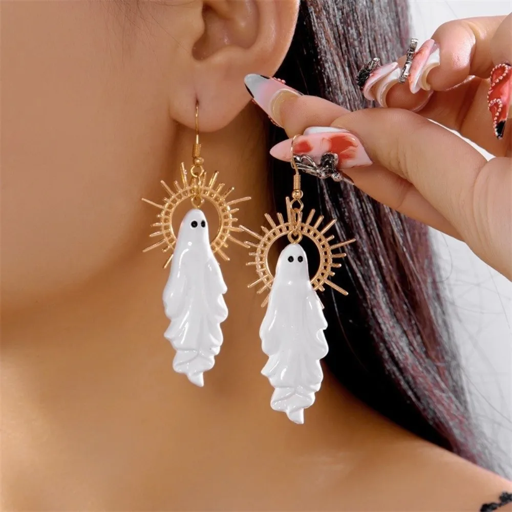 Aesthetic Hip Hop Skeleton Earrings Alloy White Ghost Halloween Drop Earrings Hollow Jewelry Imitation Human Bone Earrings Gift
Aesthetic Hip Hop Skeleton Earrings Alloy White Ghost Halloween Drop Earrings Hollow Jewelry Imitation Human Bone Earrings Gift