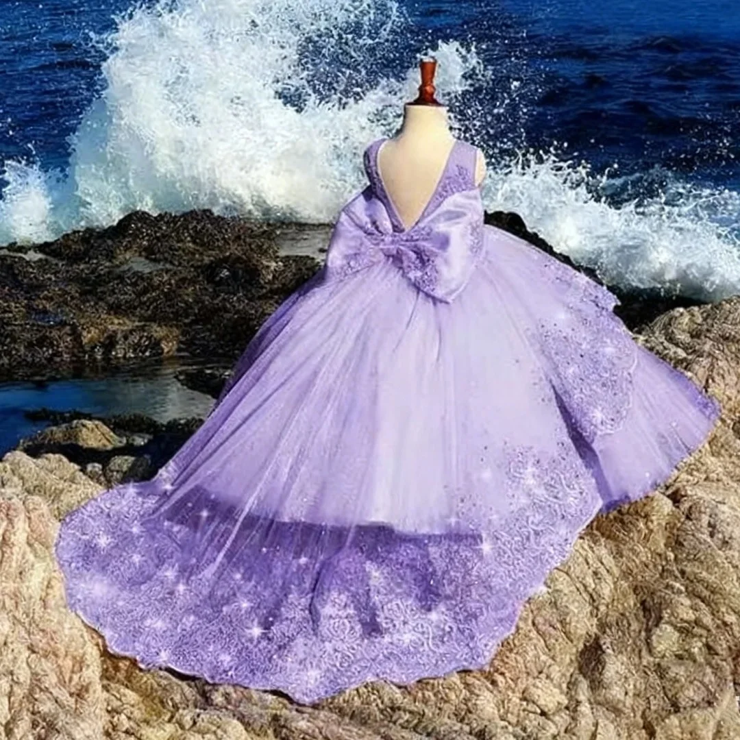 Customized Pink Flower Girl Dress Puffy Tulle Skirt Appliqué Large Bow Long Train Birthday Party Dress for Little Girls
Customized Pink Flower Girl Dress Puffy Tulle Skirt Appliqué Large Bow Long Train Birthday Party Dress for Little Girls