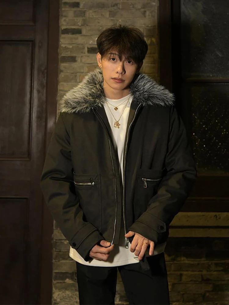 Мужская утепленная зимняя куртка из хлопка с отстегивающимся воротником из овчины, теплая рабочая одежда, повседневная модель прямого кроя
Мужская утепленная зимняя куртка из хлопка с отстегивающимся воротником из овчины, теплая рабочая одежда, повседневная модель прямого кроя