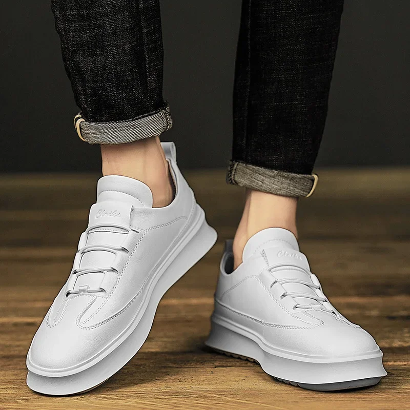 Casual board shoes Luxury high-quality trendy styles Comfortable outdoor sports daily shoes White Luxury hot selling New
Casual board shoes Luxury high-quality trendy styles Comfortable outdoor sports daily shoes White Luxury hot selling New
