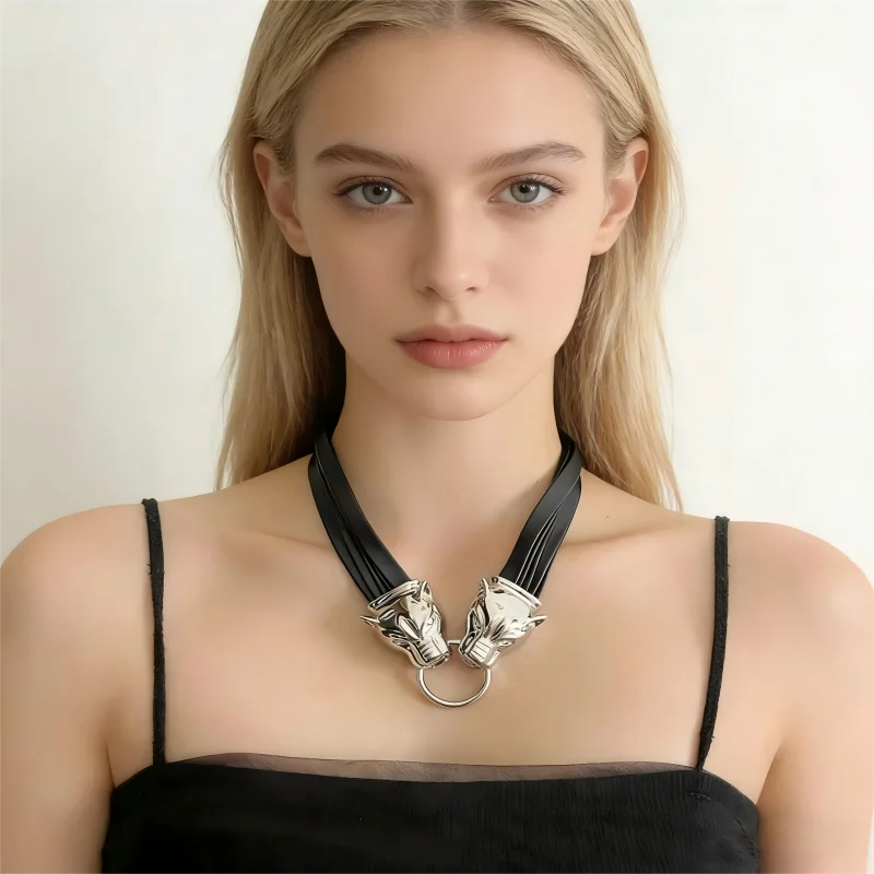 Gothic Punk Double Panther Head Choker Black Leather Dark Statement Necklace Trendy Animal Jewelry for Women Party Gift
Gothic Punk Double Panther Head Choker Black Leather Dark Statement Necklace Trendy Animal Jewelry for Women Party Gift