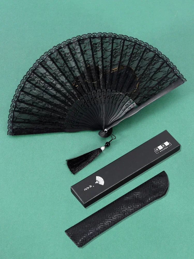 Classical cheongsam lace fan antique folding fan summer Chinese style women portable folding small black dance
Classical cheongsam lace fan antique folding fan summer Chinese style women portable folding small black dance