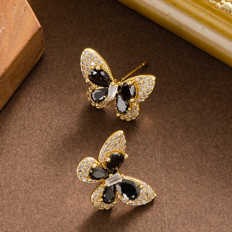 Stylish, elegant and fresh, three-dimensional diamond-encrusted zircon butterfly earrings, light luxury commuter earrings
Stylish, elegant and fresh, three-dimensional diamond-encrusted zircon butterfly earrings, light luxury commuter earrings