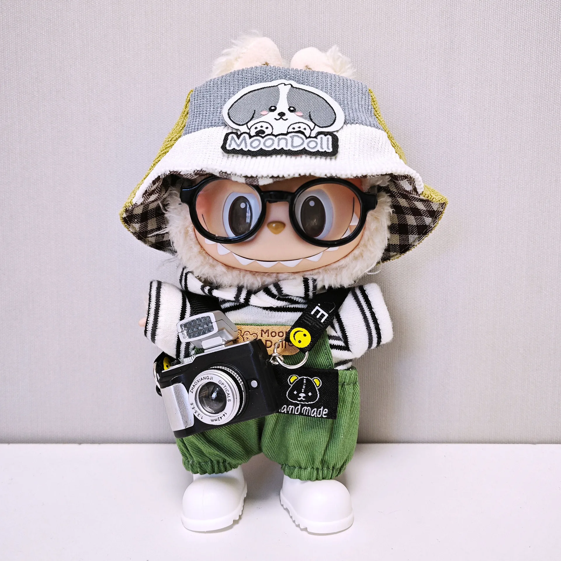 (no doll)For 17cm Labubu Doll's Clothes Cute Dog Hat Strap Pants Set for 1-3 Gen Labubu 17cm Mini Doll Cute Plush Doll Costume
(no doll)For 17cm Labubu Doll's Clothes Cute Dog Hat Strap Pants Set for 1-3 Gen Labubu 17cm Mini Doll Cute Plush Doll Costume
