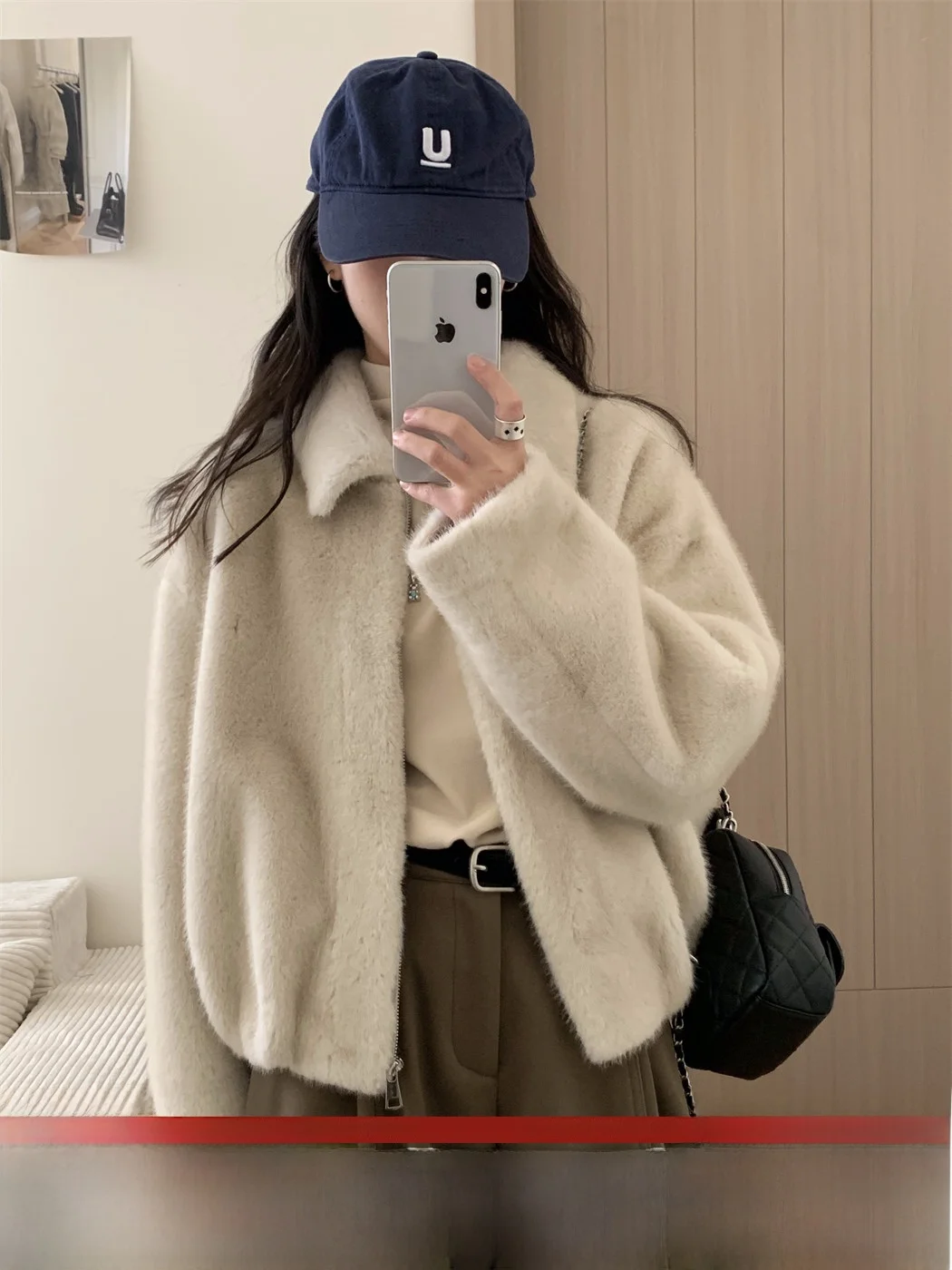 Thiened Women's Coat with Stand Collar Faux Mink Fur Soft Skin-friendly Warm Winter New Sle Faionable Outerwear
Thiened Women's Coat with Stand Collar Faux Mink Fur Soft Skin-friendly Warm Winter New Sle Faionable Outerwear