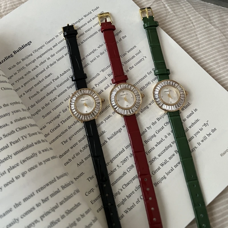 Watch women's diamond-encrusted small dial belt simple light luxury temperament niche retro high-end women's watch
Watch women's diamond-encrusted small dial belt simple light luxury temperament niche retro high-end women's watch